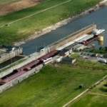 Soybean board examines maintenance options for aging U.S. locks and dams