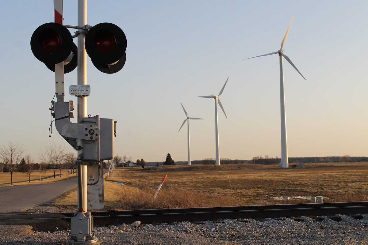 Officials approve second phase of Champaign County wind farm wind turbines