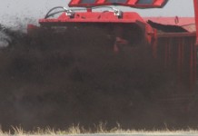 Manure-spreading world record applies 4,600 tons in 24 hours manure spreading