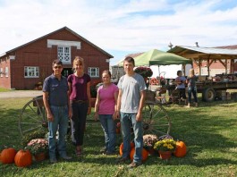 Not your average farmers market: Pickwick Place connects consumers with agriculture Pickwick Place group