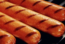 International panel warns that meat causes cancer hot dogs on grill