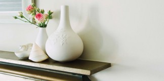 Deer heads, decorative effects mantel decorations