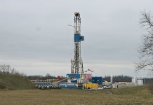 Academy focuses on shale jobs Ohio oil and gas well rig