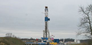 Ohio oil and gas well rig