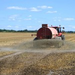 Be responsible when applying manure Spreading manure
