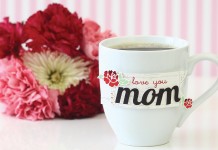 Celebrate Mother’s Day with strawberry-filled cake flowers and mom mug