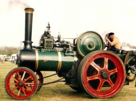 Steam shows: The times they are a changin’ traction engine