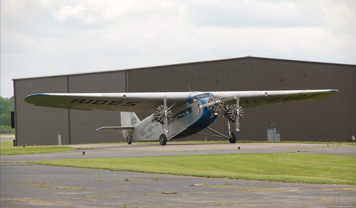 1929 Ford 4-AT plane 1929 Ford 4-AT plane