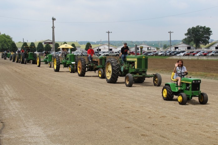 Deere parade 2 John Deere parade