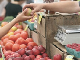 produce at farmers market