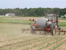 Ohio farmers making headway with fertilizer certification program Applying nitrogen