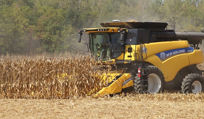 New Holland corn combine New Holland corn combine