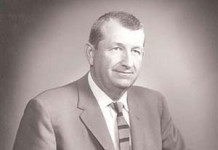 Equipment makers honor industry leaders