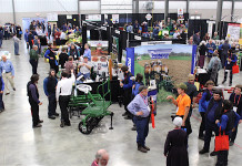 Produce conference draws 1,200 to Mount Hope produce meeting vendors