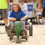 columbiana-pedal-pull-girl