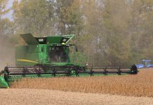 Harvest hurries toward completion Soybean harvest 2017