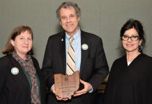 OEFFA recognizes members for stewardship, service OEFFA Sherrod Brown award