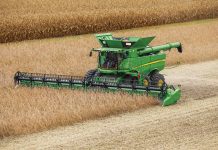John Deere S700 honored by industry engineers