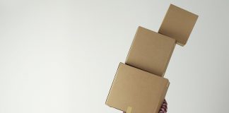 Know your rights when hiring a moving company moving boxes