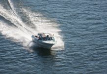 5 tips to consider before buying a used boat speedboat