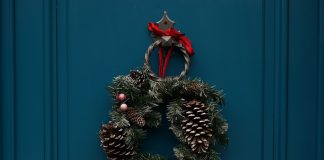 How to make fresh-cut holiday decorations last wreath