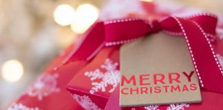 How to improve holiday recycling habits Christmas present