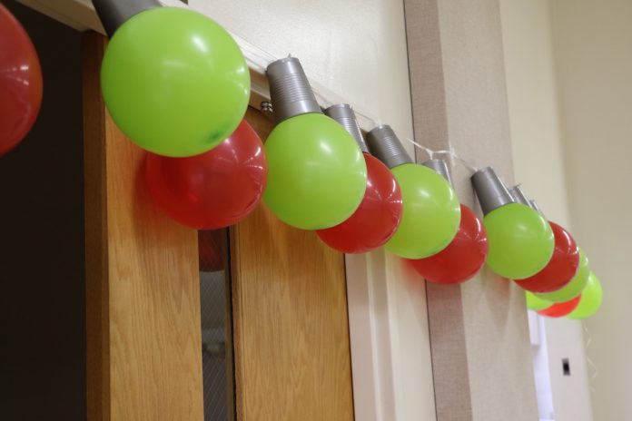 farmer-party-balloons