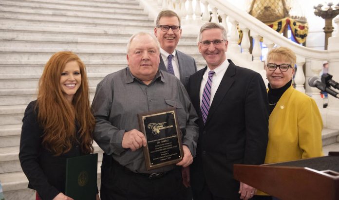 ag-award-Cowell Jim Cowell