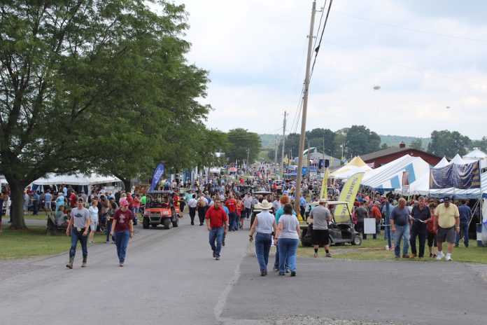 ag-progress-days-2019 crowds-at-ag-progress-days