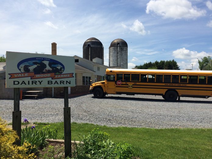 dairy-course-1 vale wood farms sign