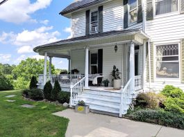 The mystery of the whooshing sound Kym Seabolt's house