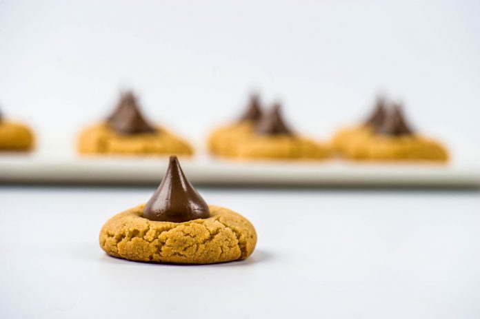 feature.web Peanut Butter Blosson Cookies