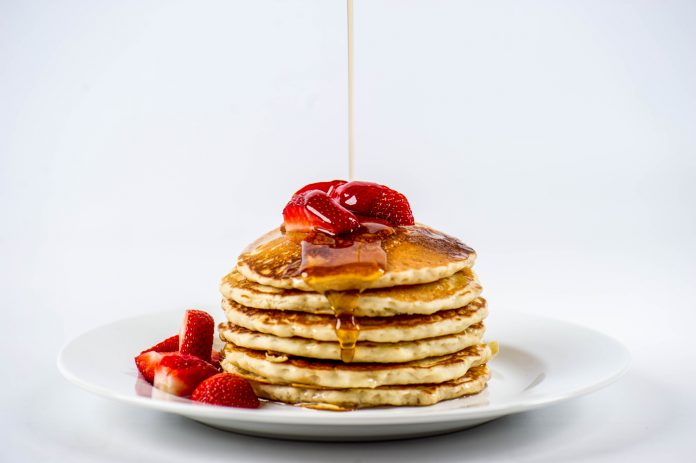 feature.web Strawberry Pancakes