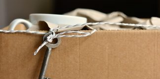 On the move moving box