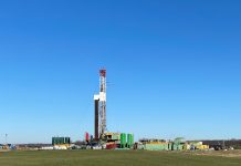 Well-pad setback petition moves on to Pennsylvania DEP an unconventional oil and gas drilling rig sits in a green field in eastern Ohio