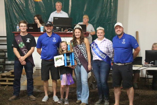 Grand Champion Rabbit Pen