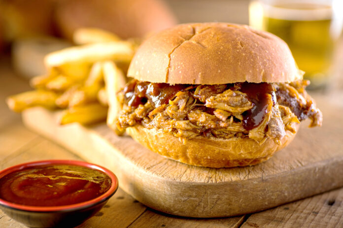 feature.web Barbecue Pulled Chicken Sandwich
