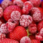 How to freeze fruit for best quality frozen raspberries