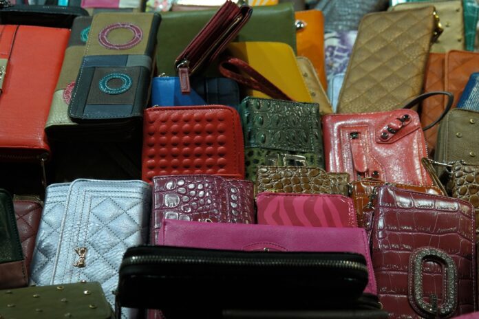 purses and wallets