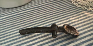 Help us identify Item No. 1240 Item No. 1240