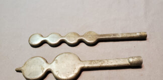 Help us solve the mystery of Item No. 1249 ITEM NO. 1249