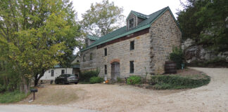 Help us identify Item No. 1261 Item No. 1261