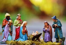 Christmas Eve with grandma nativity scene