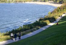 Ohio ag groups want to enter legal battle over Lake Erie pollution