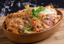 Cheesy Baked Rigatoni