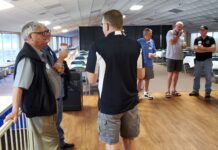 Dairy old-timers break bread with next generation