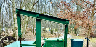 F-M engine and pumpjack