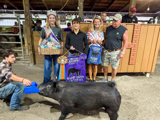 GRAND CHAMPION MARKET HOG: JONATHAN MESSINA