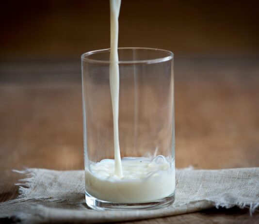 Whole milk could soon be returning to school cafeterias glass of milk