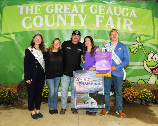 GRAND CHAMPION MARKET SWINE: ADDIE HEILMAN